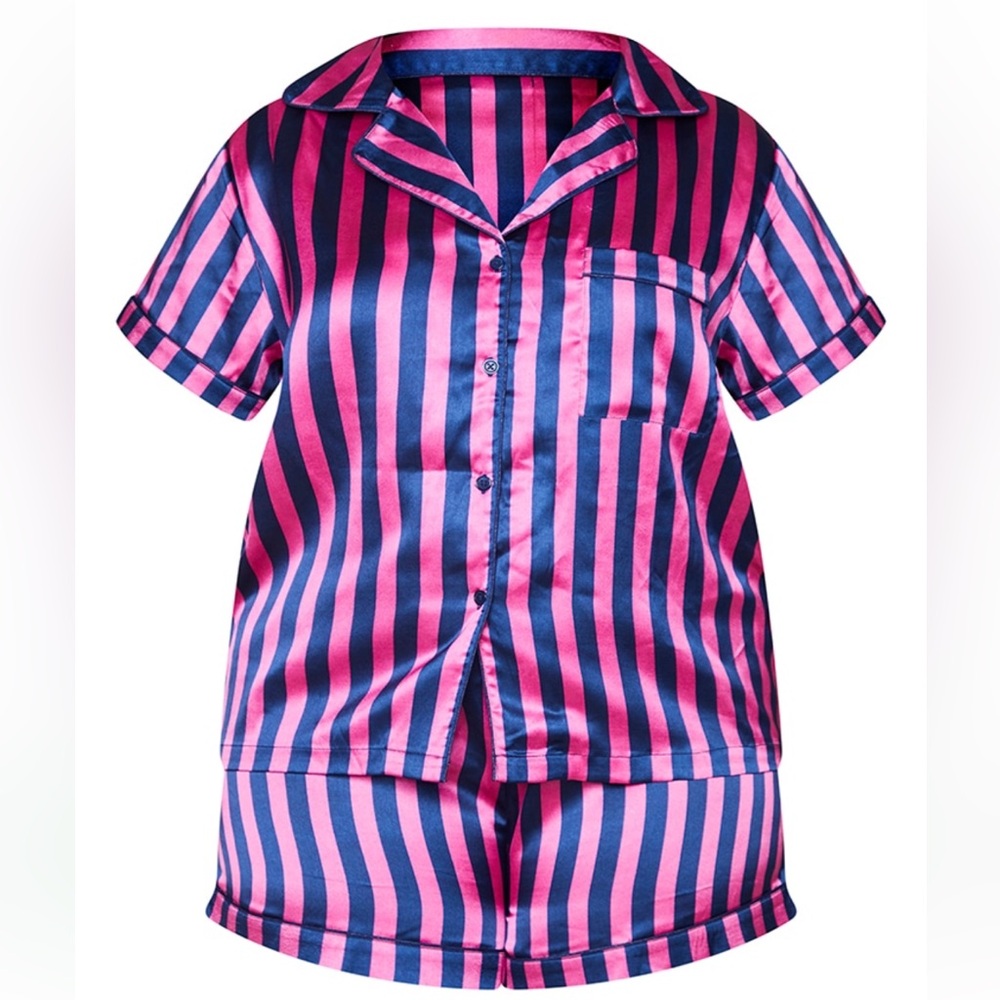 PRETTYLITTLETHING Plus Navy And Pink Stripe Print Short Satin
PJ Set Size 20